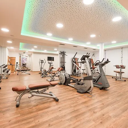 普尔特席勒公寓 *